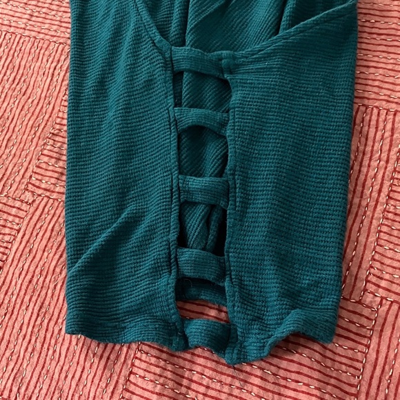 Eclipse women’s medium Teal Knit cropped Top - Picture 10 of 10